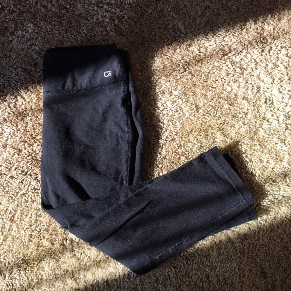 Non see through GAP Capri leggings